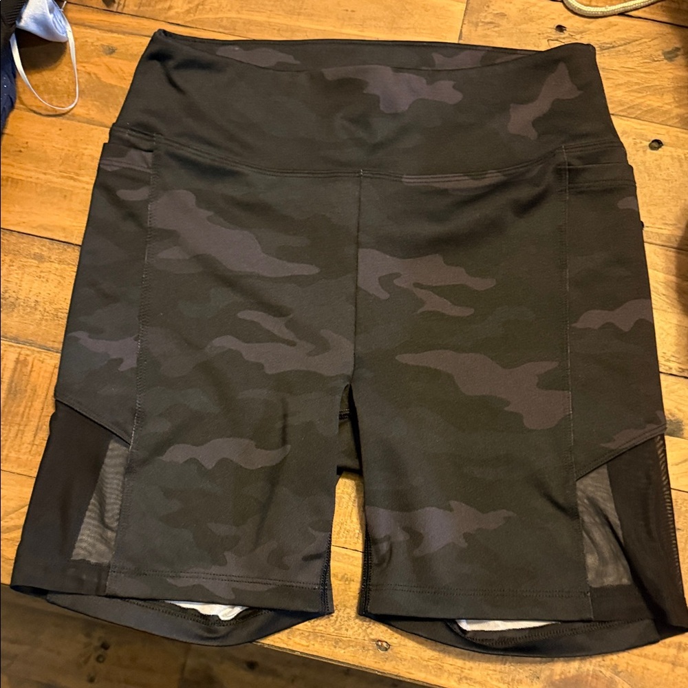 PINK Victoria's Secret Dark Camo Bike Shorts
